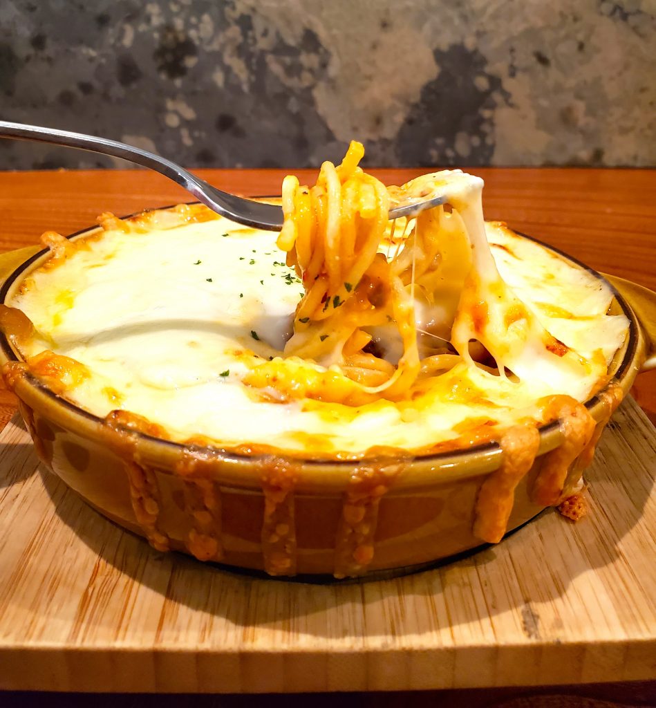 ミートソースのあつあつ焼きチーズパスタ（単品）