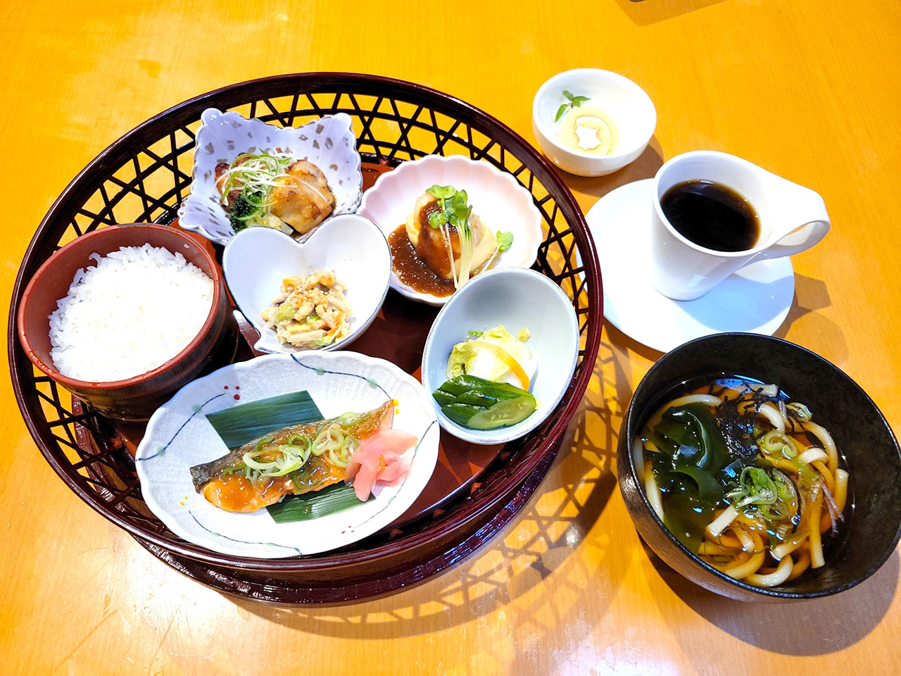 Cセット　鮭のネギみそ焼き