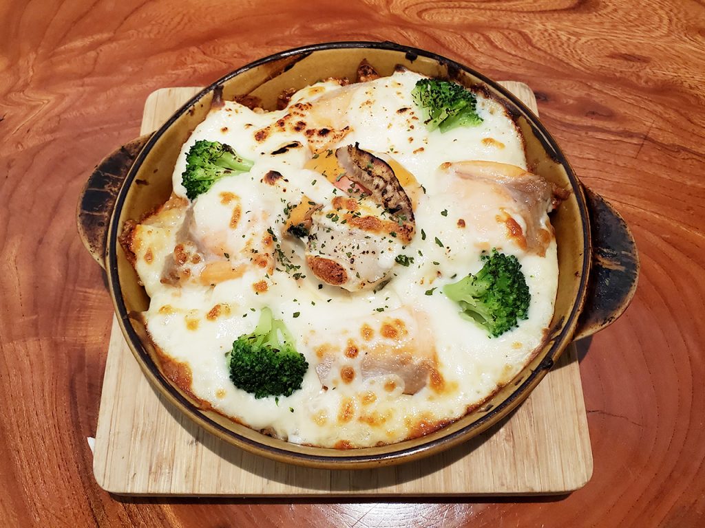 県産ホタテと海峡サーモンの熱々ドリア