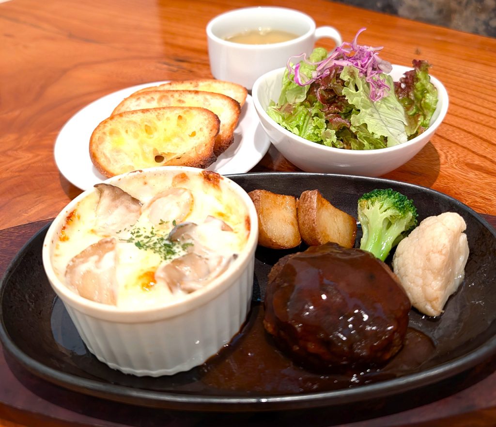 県産ベビー帆立ときのこのグラタンとライアンハンバーグのハーフハーフセット